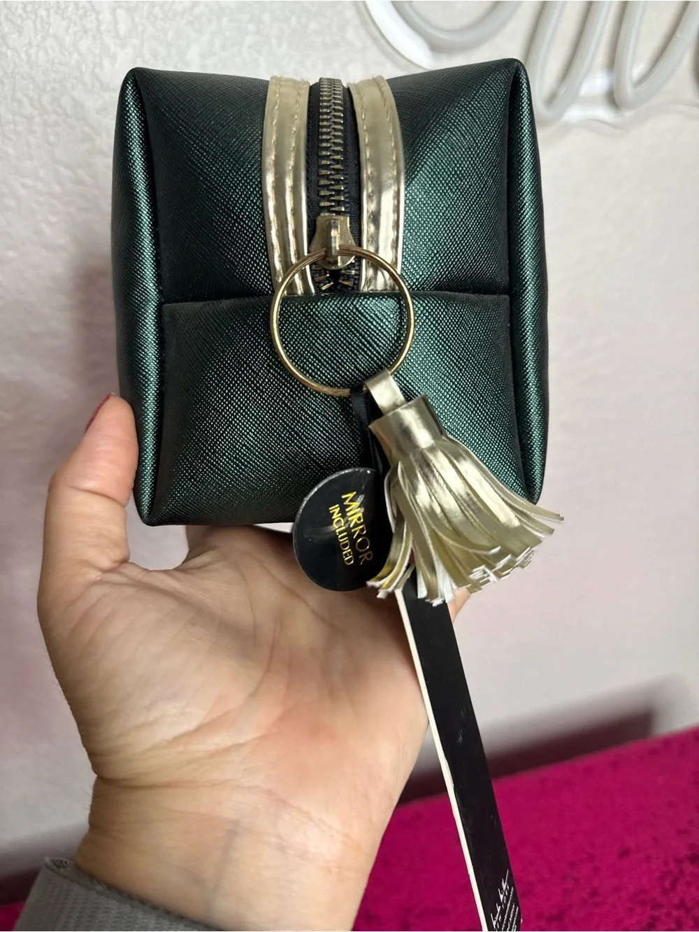 NEW wTAGS 🏷️ NICOLE MILLER Cosmetic Pouch, Attached Vanity Miller, Gold Hardware